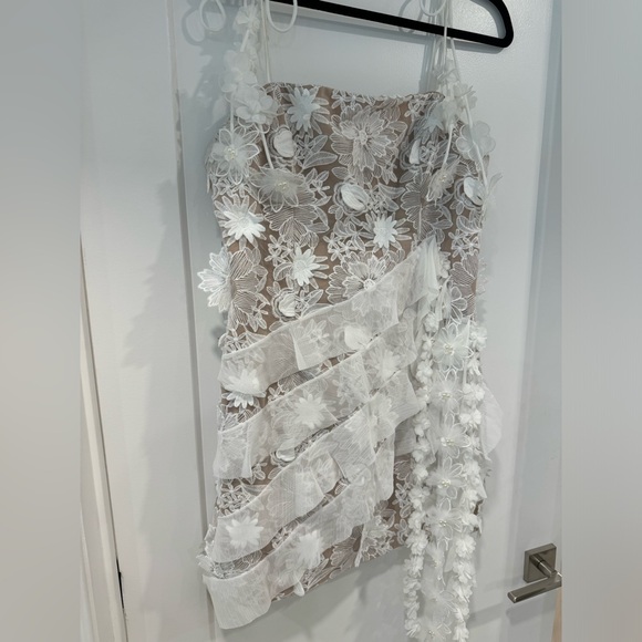 Isles Dress by ELLIATT (revolve) - Picture 3 of 5